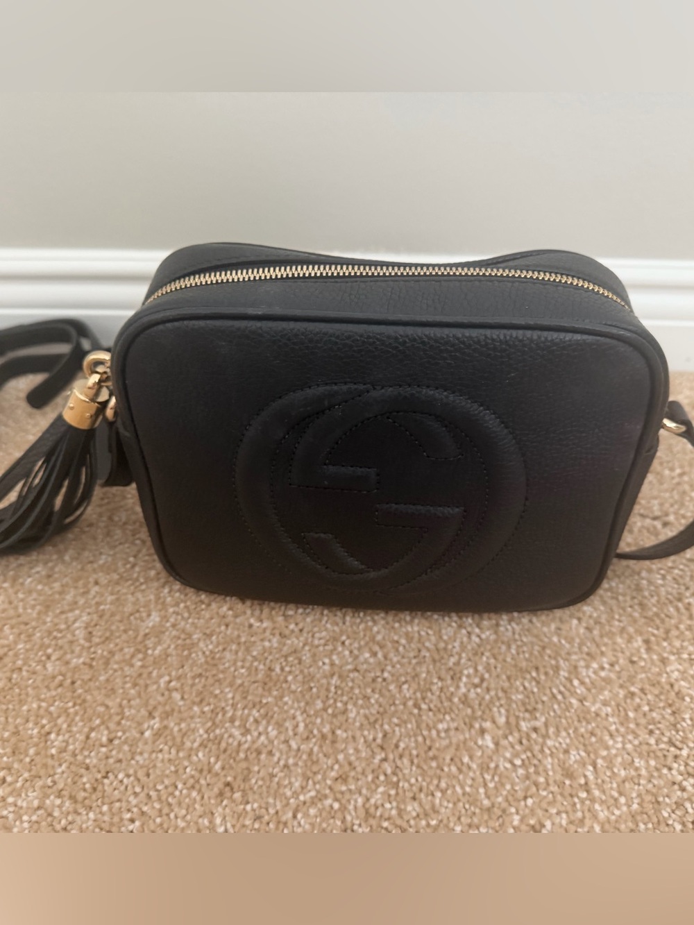 Gucci Black Leather Soho Disco Crossbody with Tassel - Picture 3 of 8